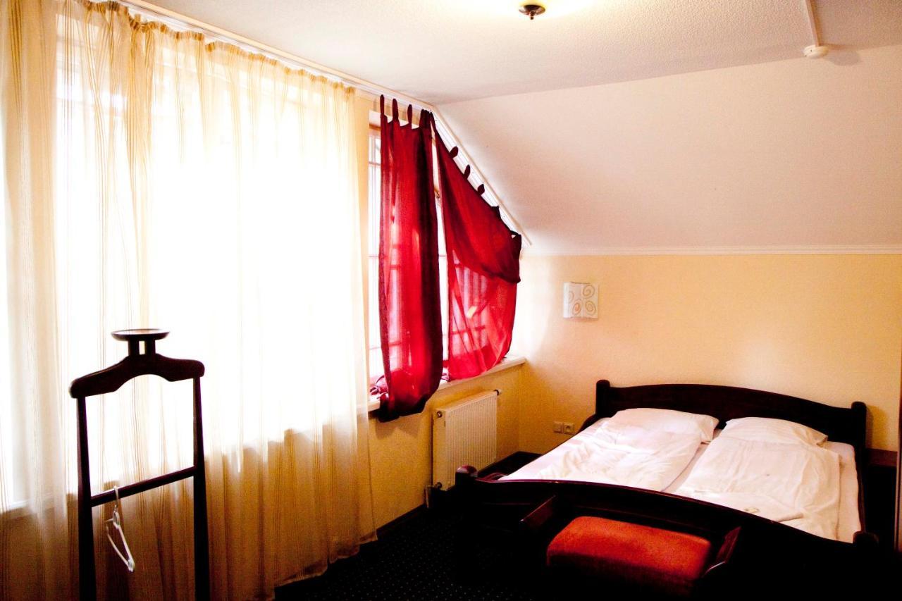 Sun Shine Apartments ยูร์มาลา ภายนอก รูปภาพ