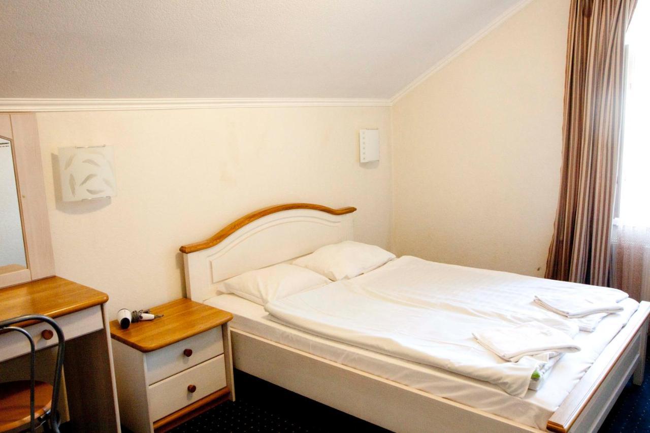Sun Shine Apartments ยูร์มาลา ภายนอก รูปภาพ